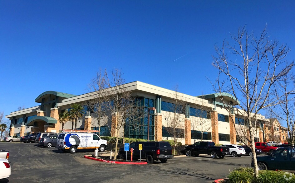 More Photos Of 300 Harding Blvd, Roseville Office For Lease
