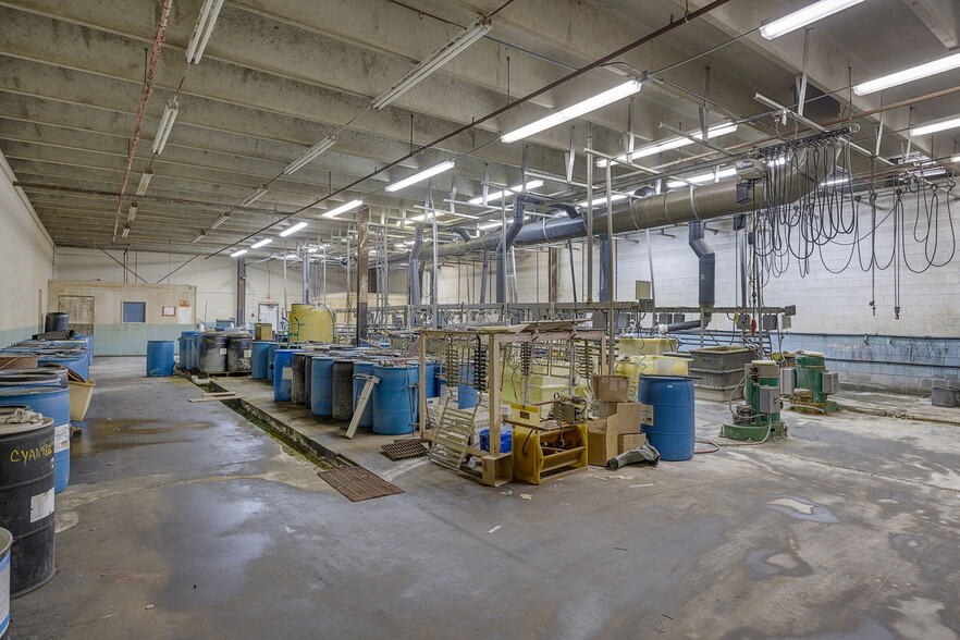 More Photos Of 30 US 25 Byp N, Greenville Manufacturing For Sale