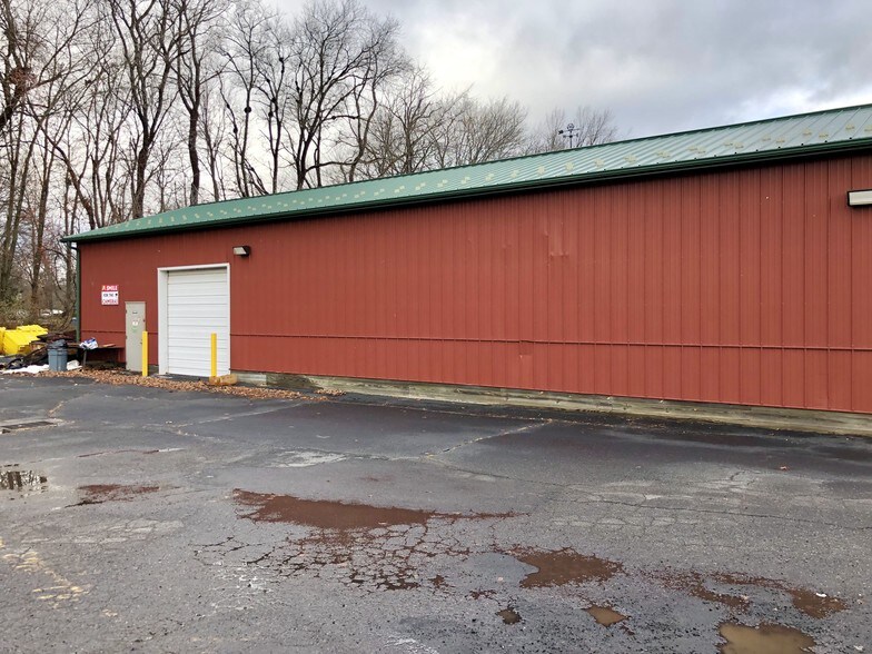 More Photos Of 199 Shunpike Rd, Cromwell Unknown For Lease