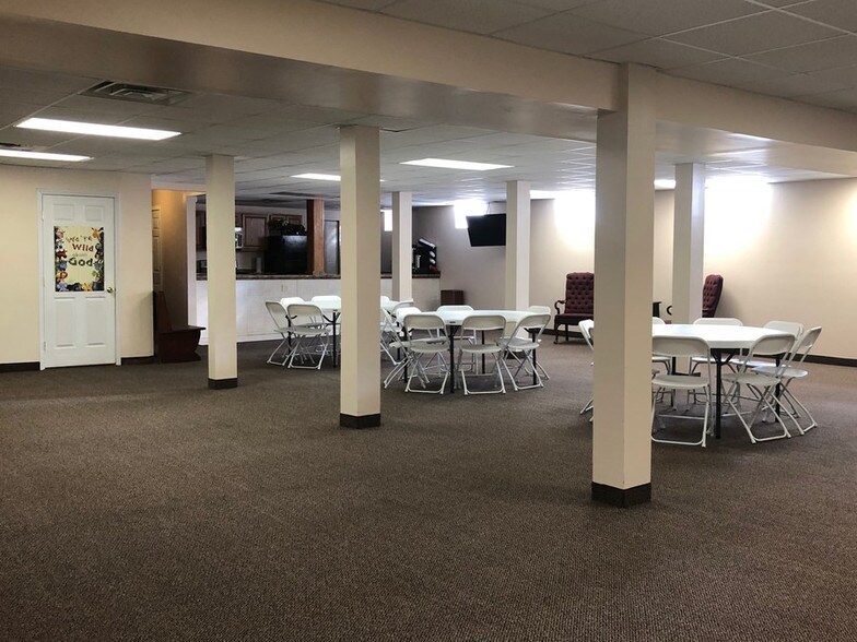 More Photos Of 2951 W 32nd St, Cleveland Religious Facility For Sale