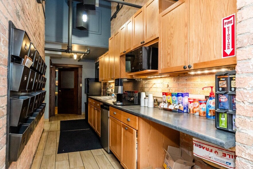 More Photos Of 521 Langley Ave, Saint Joseph Industrial For Sale