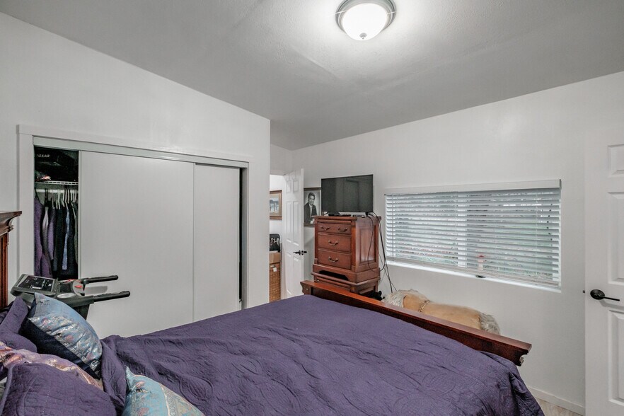 More Photos Of 909 Curry Rd, Roseburg Specialty For Sale