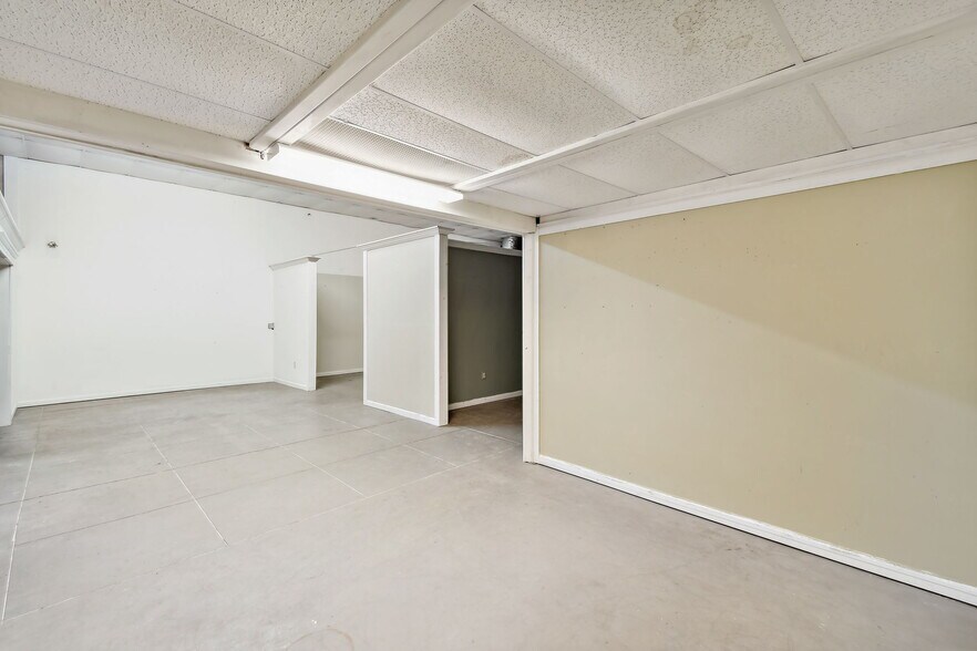 More Photos Of 1956 Kingsley Ave, Orange Park General Retail For Sale