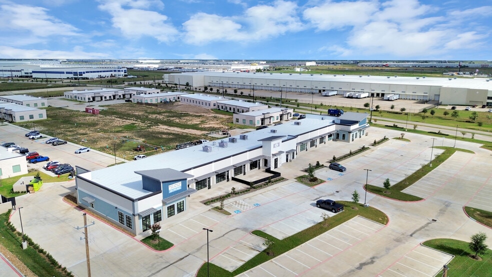 More Photos Of 30625 Kingsland Blvd, Brookshire Storefront For Sale