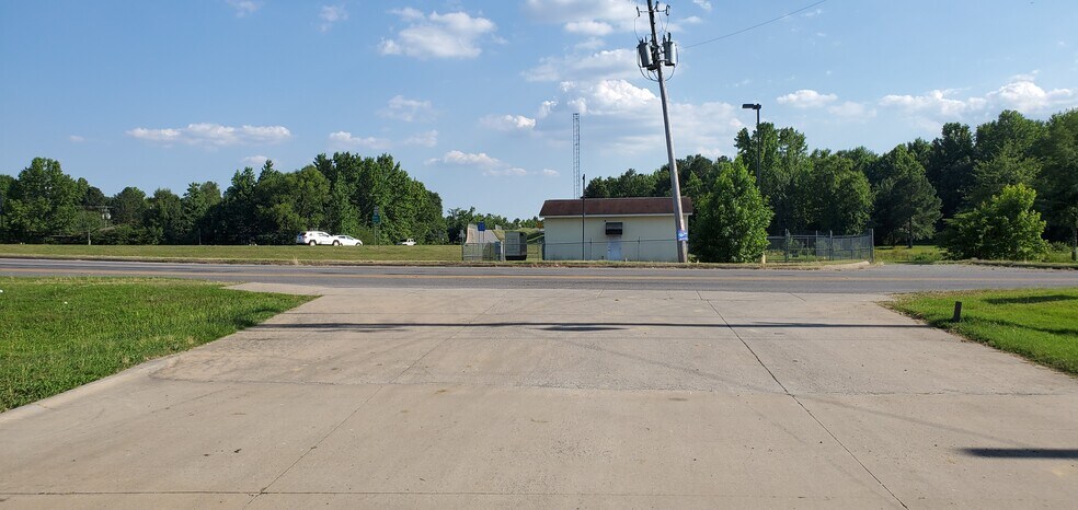 More Photos Of 21600 Highway 365, Maumelle Land For Sale