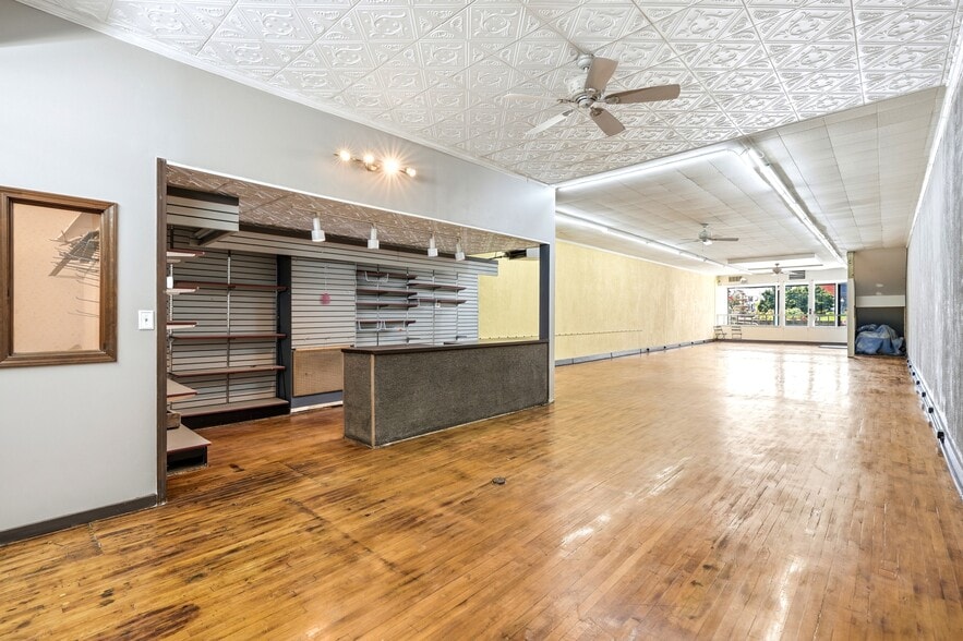 More Photos Of 106 N Orange St, Albion Storefront For Sale