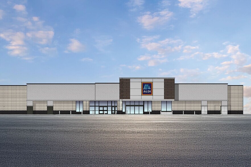 More Photos Of 906-960 S Main St, LaBelle Storefront For Lease