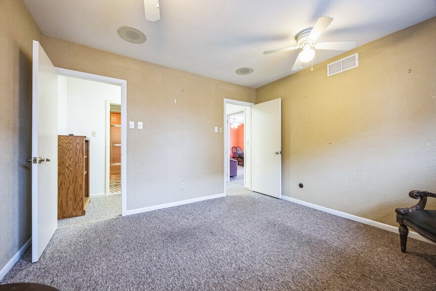 More Photos Of 1 N Valley Ave, Vineland Office Residential For Sale