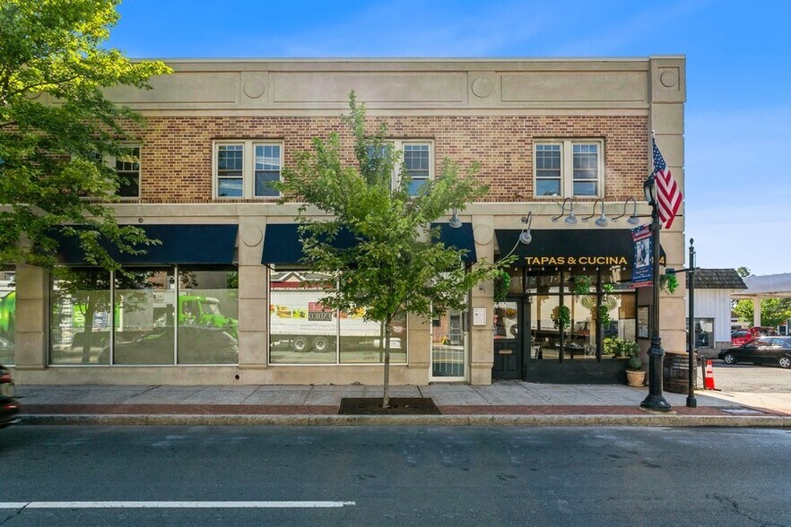 More Photos Of 434-440 White Plains Rd, Eastchester Apartments For Lease