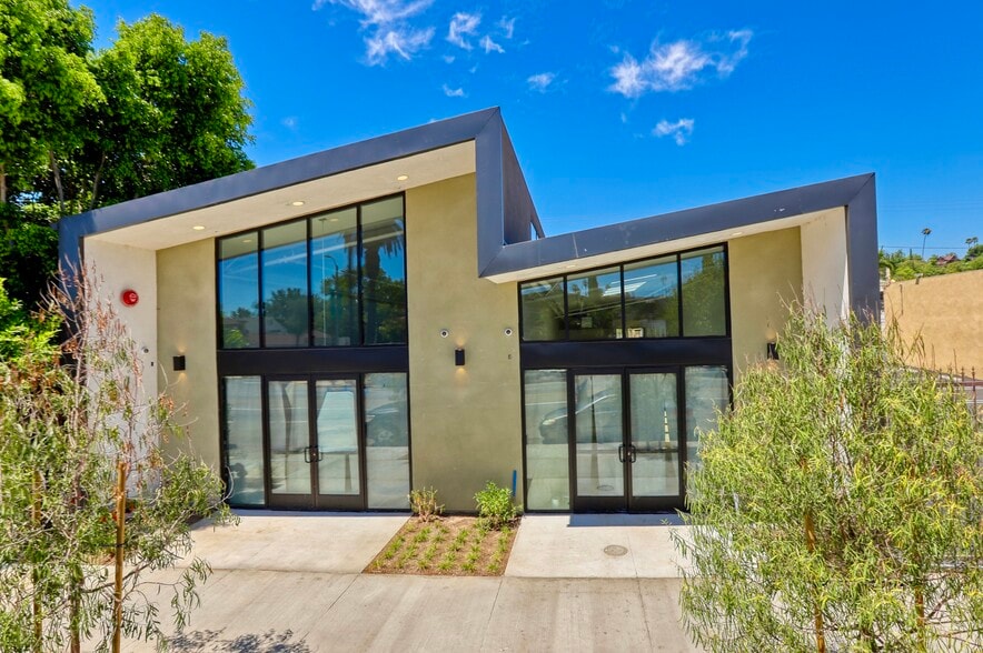 Primary Photo Of 5805 York Blvd, Los Angeles Restaurant For Lease