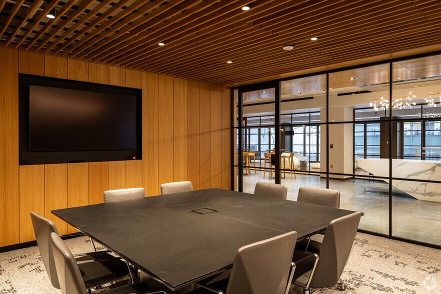 More Photos Of 135 W 50th St, New York Office For Lease