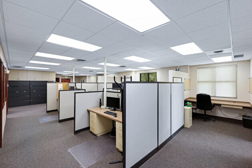 More Photos Of 1131 E Westview Ct, Spokane Medical For Lease