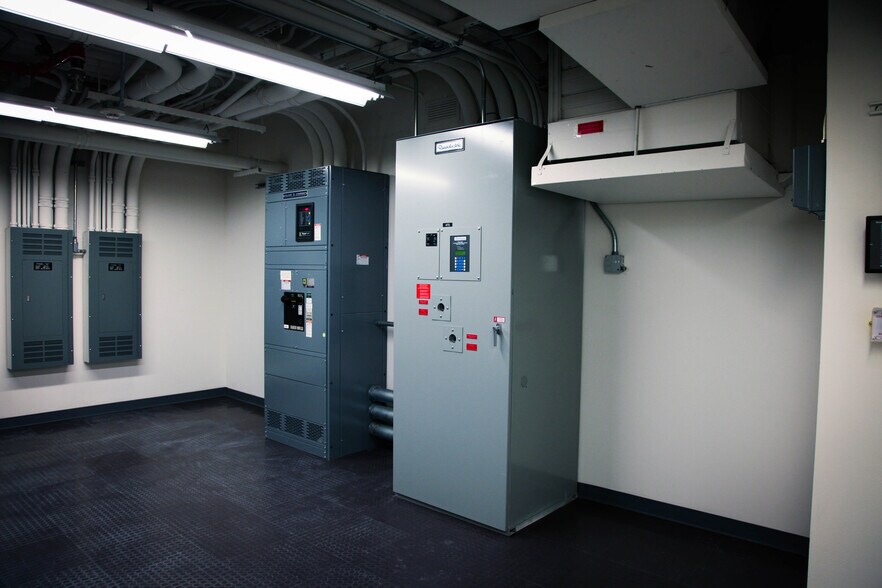 More Photos Of 701 N Broadway Ave, Oklahoma City Office For Lease