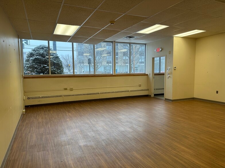 More Photos Of 1166 Western Ave, Albany Office Residential For Sale