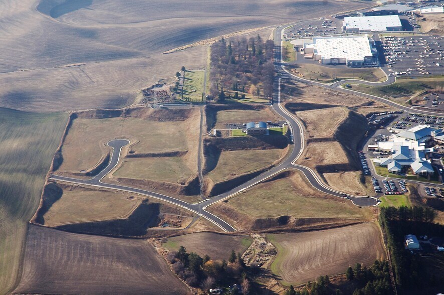 More Photos Of 2025 SE Grande Ronde Ct, Pullman Land For Sale