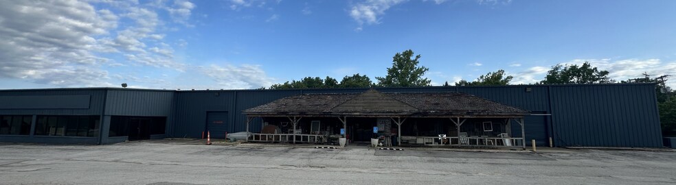 More Photos Of 1900 W Elm St, Ozark Freestanding For Sale