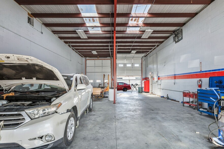 More Photos Of 2245 Murfreesboro Rd, Nashville Carwash For Sale