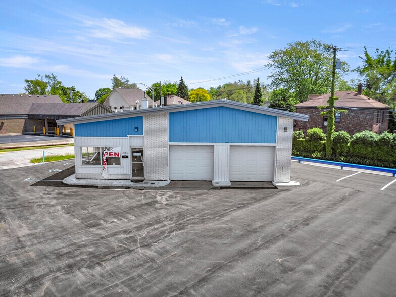 More Photos Of 2225 West Rd, Trenton Research And Development For Lease