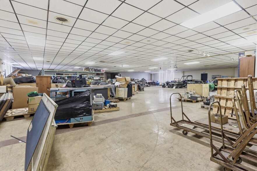 More Photos Of 6614 Lincoln Ave, Lockport Restaurant For Sale
