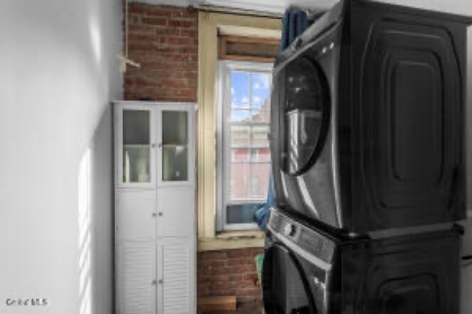 More Photos Of 147 4th St, Troy Storefront Retail Residential For Sale