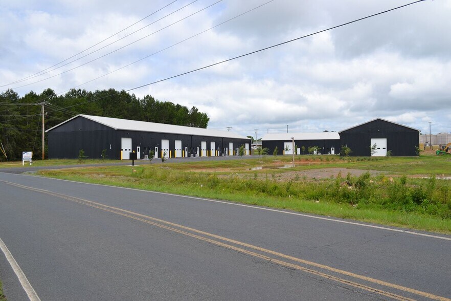 More Photos Of 1739 Woodhurst Ln, Albemarle Unknown For Lease