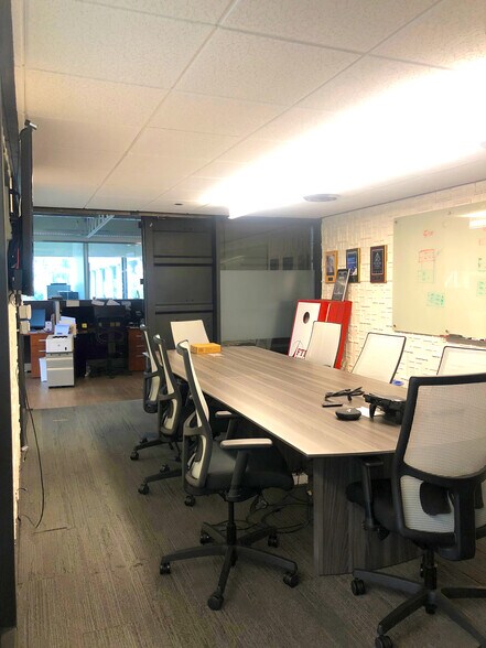 More Photos Of 130 Robin Hill Rd, Goleta Loft Creative Space For Lease