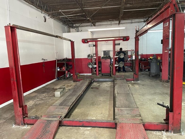 More Photos Of 2116 Fry Rd, Houston Auto Repair For Sale