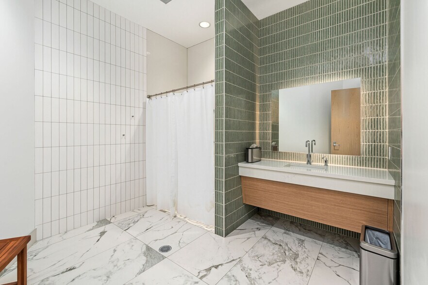 More Photos Of 1 S Main St, Salt Lake City Office For Lease