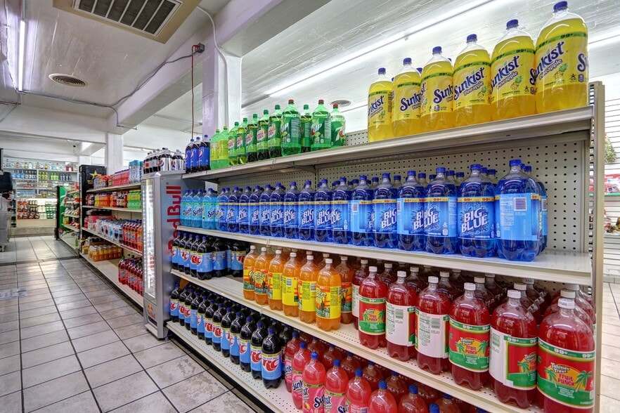 More Photos Of 21-31 W Army St, Henderson Storefront For Sale