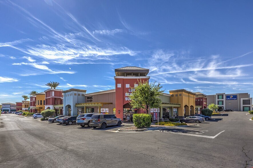More Photos Of 525-785 W Craig Rd, North Las Vegas Unknown For Lease