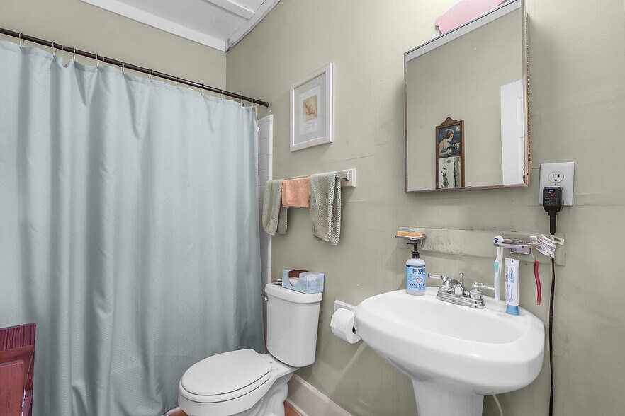 More Photos Of 301 E Henry St, Savannah Multifamily For Sale