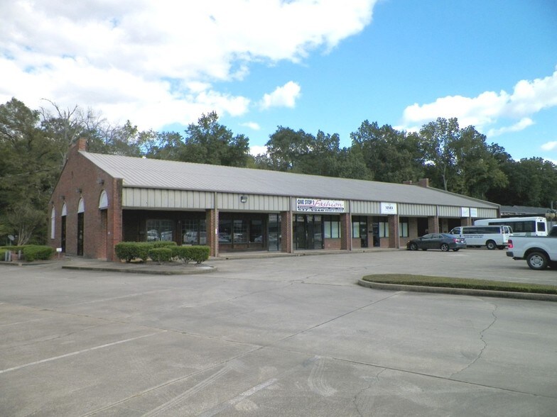 More Photos Of 2424 Old Sterlington Rd, Monroe Freestanding For Lease