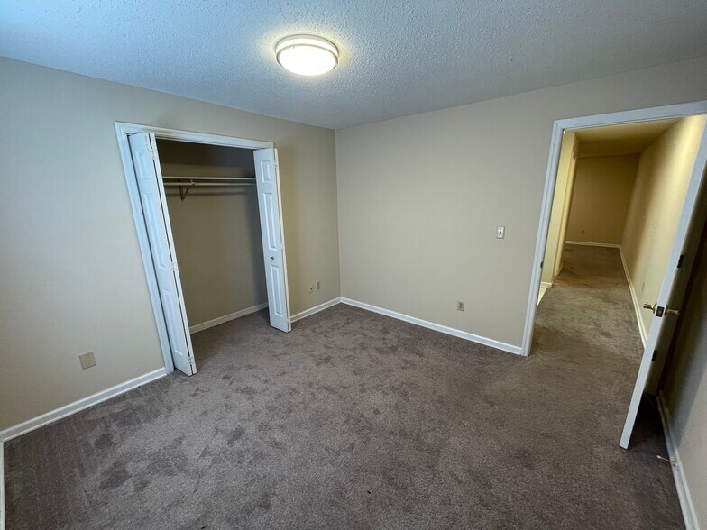 More Photos Of 224 Garfield St, McMinnville Apartments For Sale