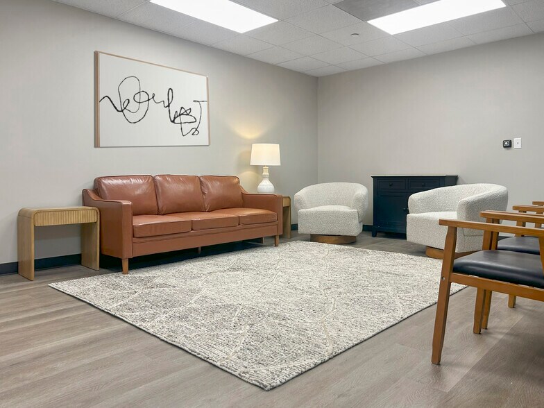 More Photos Of 333 Chestnut St, Hinsdale Medical For Lease