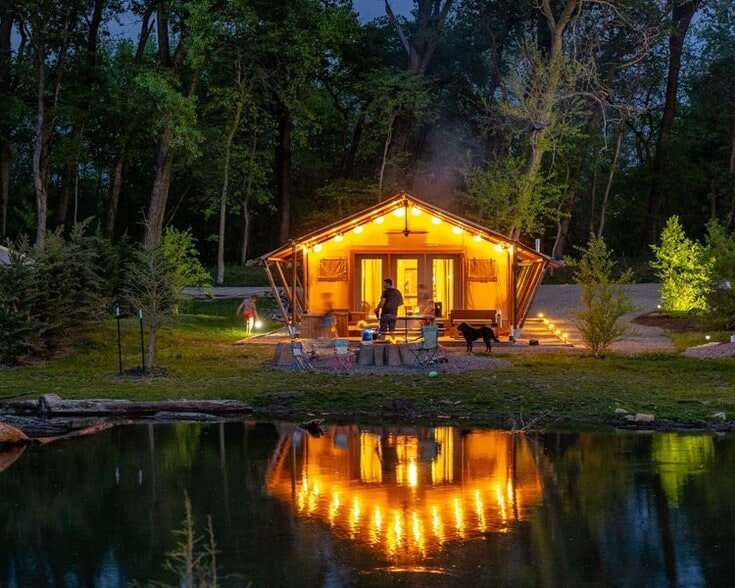 More Photos Of 1583 Spring Bay Rd, Spring Bay Hotel For Sale