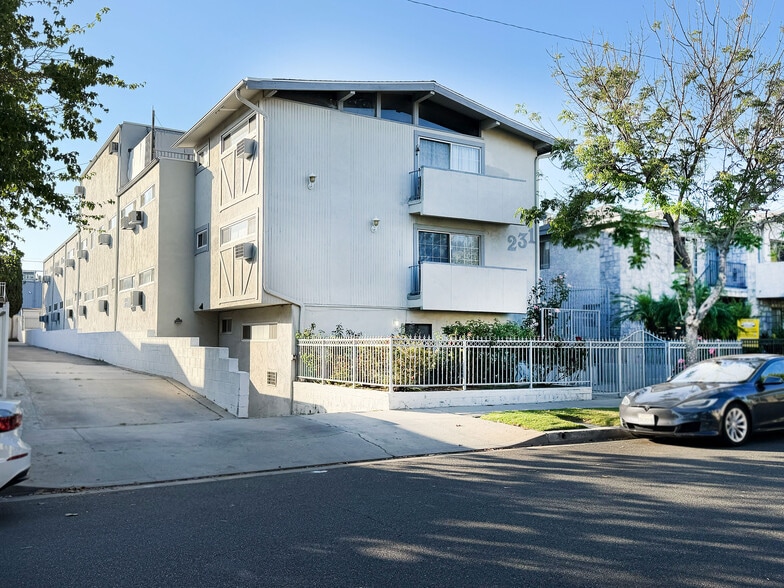 Primary Photo Of 231 W Tujunga Ave, Burbank Apartments For Sale