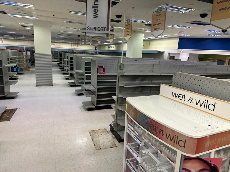 More Photos Of 803 Montauk Hwy, Shirley Unknown For Lease