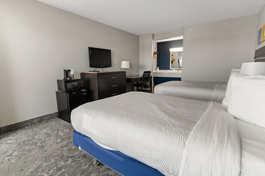 More Photos Of 2035 Paramount Blvd, Amarillo Apartments For Sale