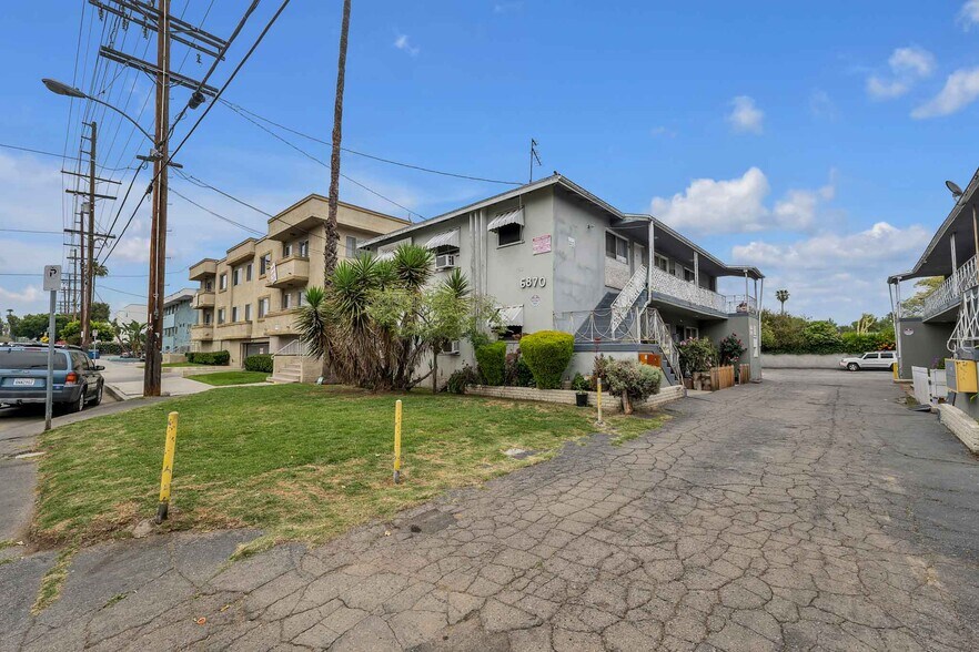 More Photos Of 6860-6870 Hazeltine Ave, Van Nuys Apartments For Sale