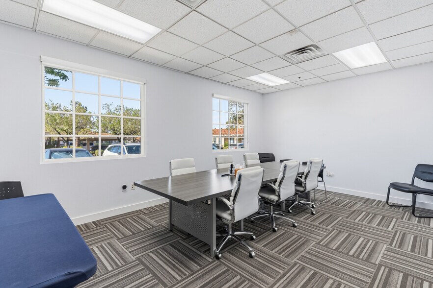 More Photos Of 3161 E Warm Springs Rd, Las Vegas Office For Sale