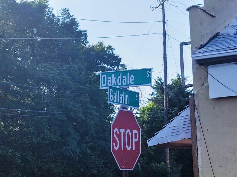 More Photos Of 1122 Gallatin St, Jackson Bar For Sale