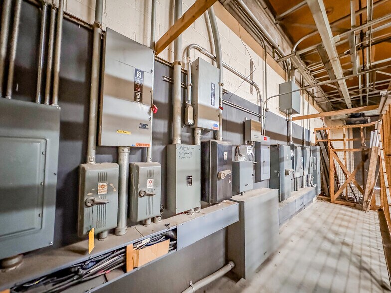 More Photos Of 23 N Division St, Auburn Manufacturing For Lease