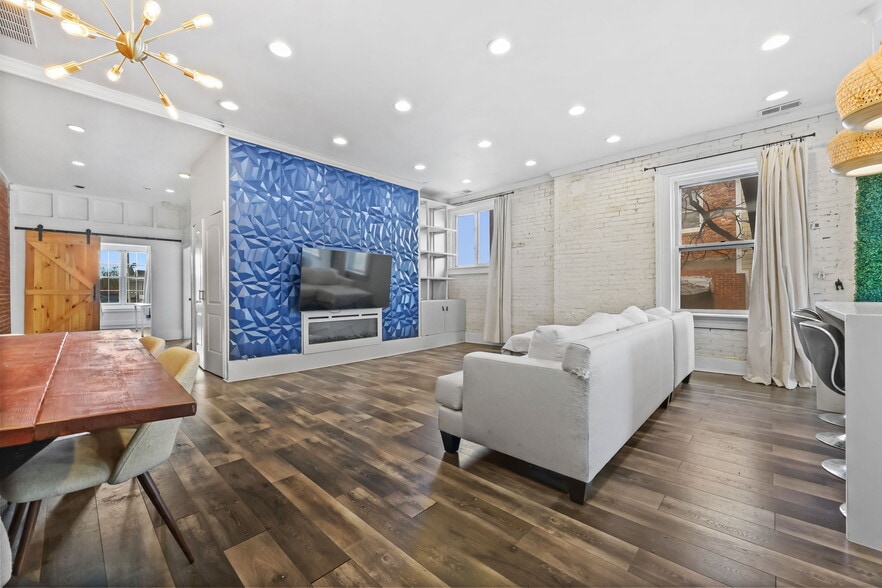 More Photos Of 49 Wall St, Norwalk Storefront Retail Office For Sale