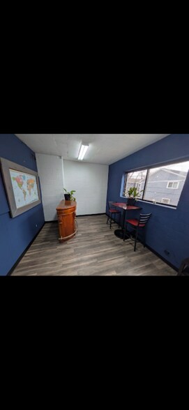 More Photos Of 404-406 E Fourth St, Royal Oak Office For Lease