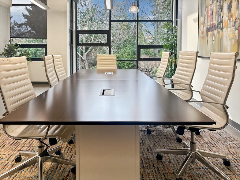 More Photos Of 100 Ravine Ln NE, Bainbridge Island Coworking Space