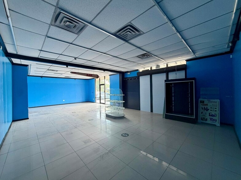 More Photos Of 2401 W Pensacola St, Tallahassee General Retail For Lease