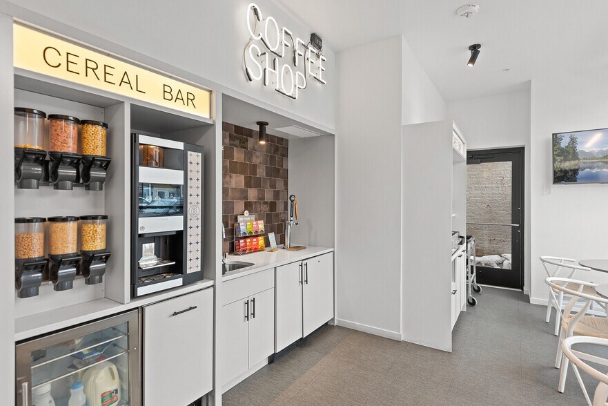 More Photos Of 2640 Nicollet Ave, Minneapolis Apartments For Sale