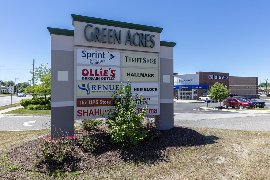 More Photos Of 4510-4706 State St, Saginaw Storefront For Lease