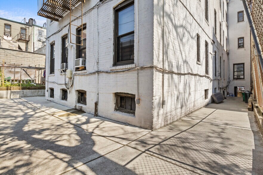 More Photos Of 714 56th St, Brooklyn Apartments For Sale
