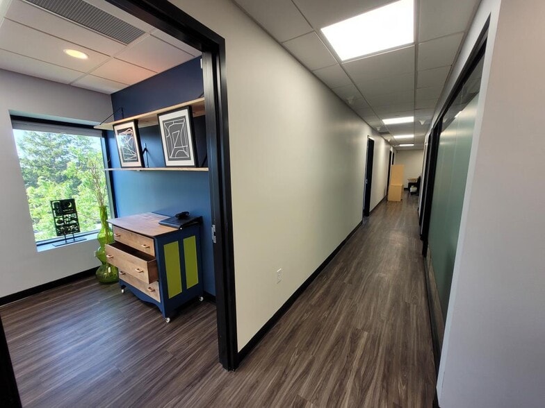 More Photos Of 7300 France Ave S, Edina Medical For Sale
